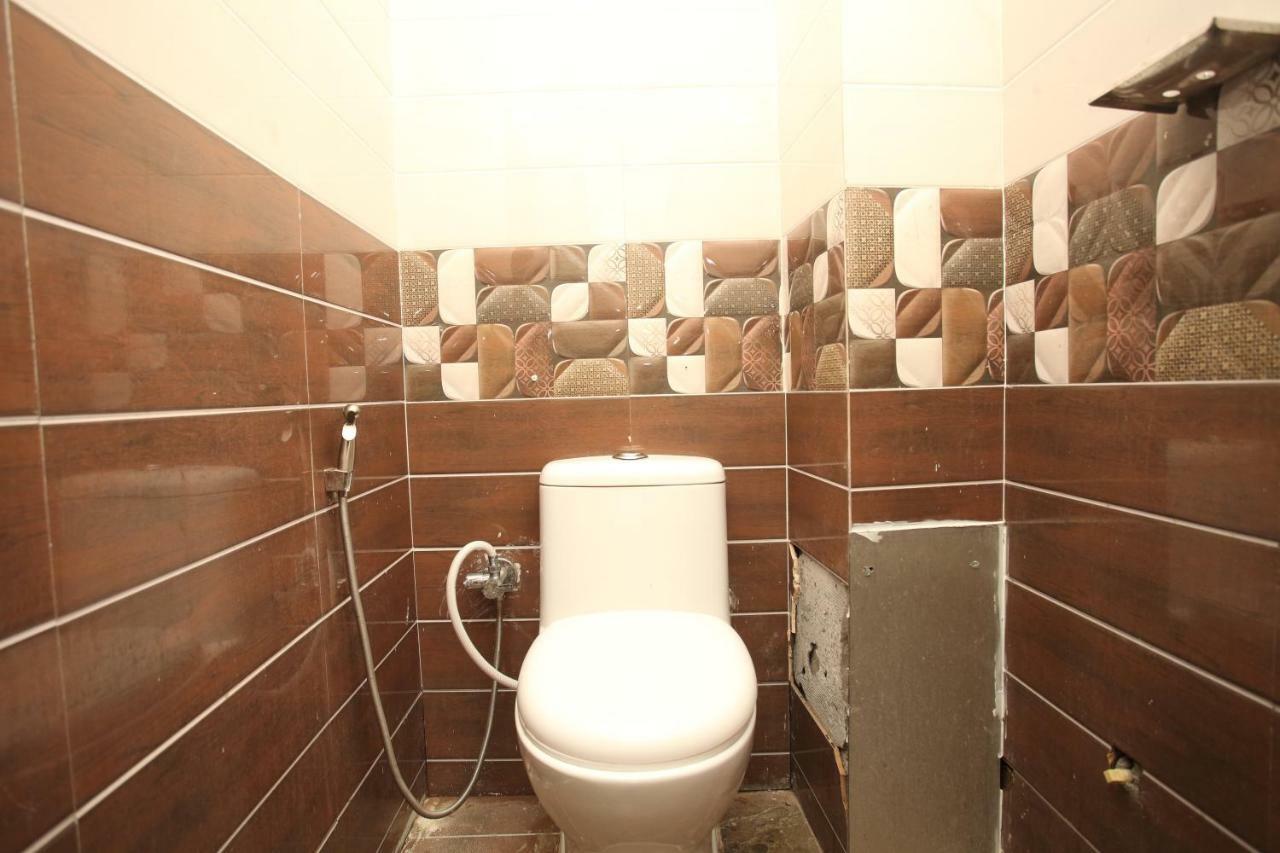 Spot On 503 Lisno Restaurant And Lodge Lumbini Luaran gambar